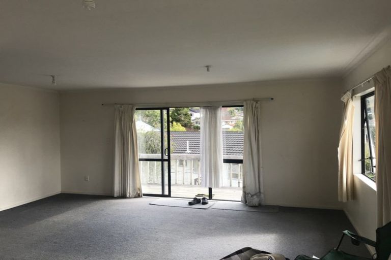 Photo of property in 65 Trias Road, Totara Vale, Auckland, 0629