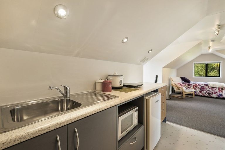 Photo of property in 45a Medhurst Road, Bombay, 2675