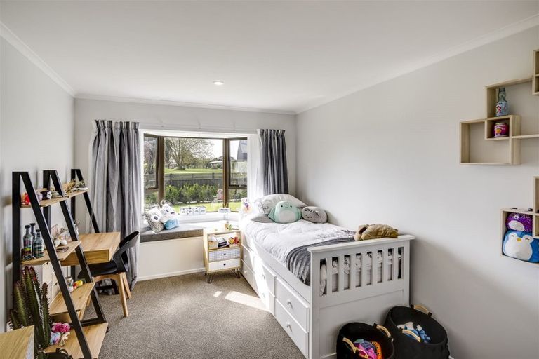 Photo of property in 14 Lamason Street, Greenmeadows, Napier, 4112