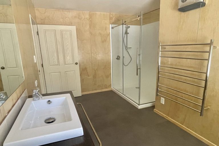 Photo of property in 69 Grosvenor Street, Kensington, Dunedin, 9011