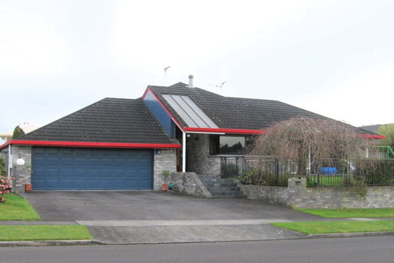 Photo of property in 21 Dallinger Street, St Andrews, Hamilton, 3200