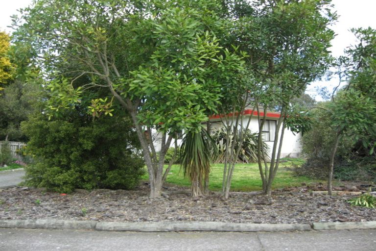 Photo of property in 16 Cedar Road, Te Awanga, 4102
