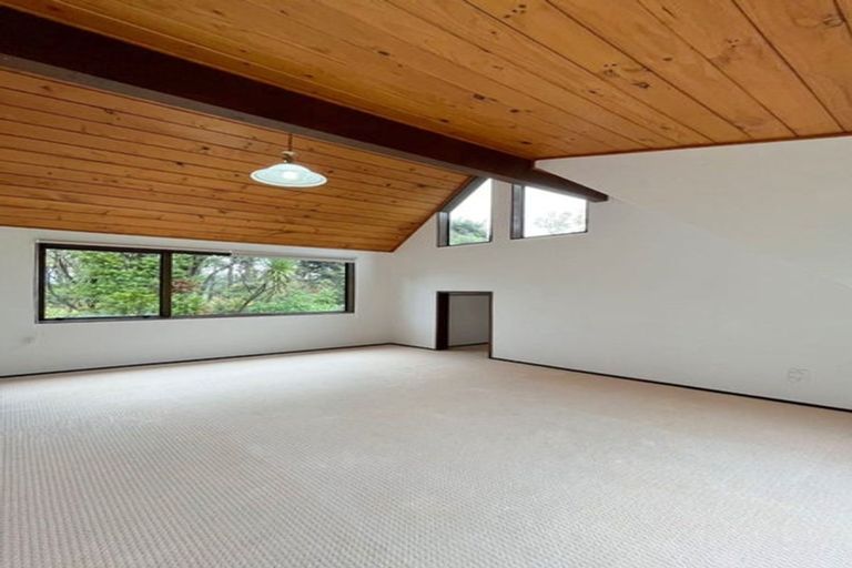 Photo of property in 17 Kay Road, Swanson, Auckland, 0614