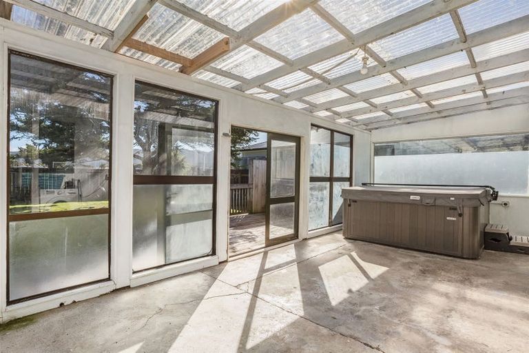 Photo of property in 4 Russell Road, Wainuiomata, Lower Hutt, 5014