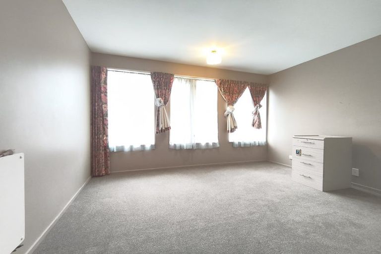 Photo of property in 2 Cardigan Bay Place, Addington, Christchurch, 8024