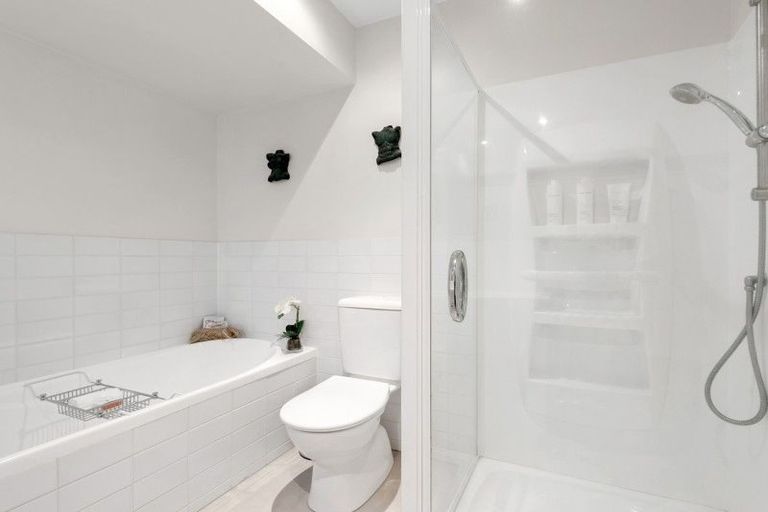 Photo of property in 19j Kabul Street, Khandallah, Wellington, 6035