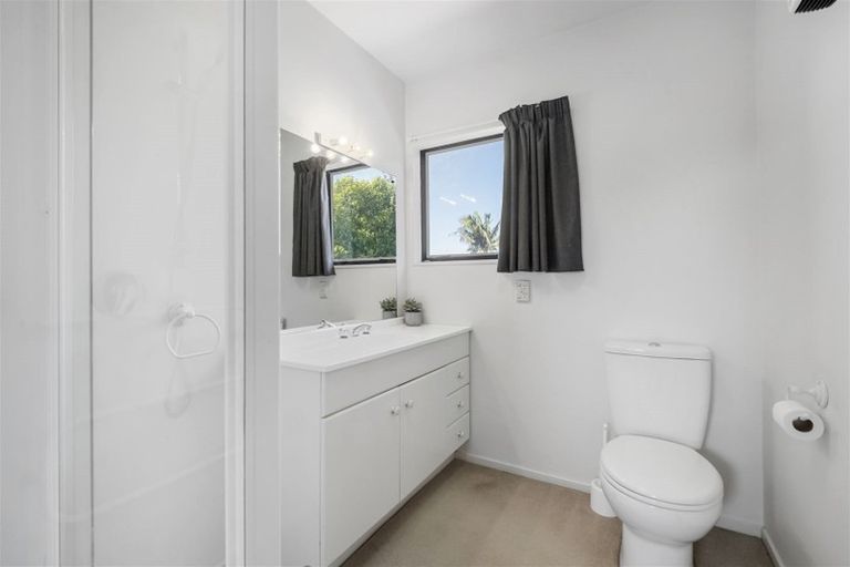 Photo of property in 1/9 Kells Place, Botany Downs, Auckland, 2010