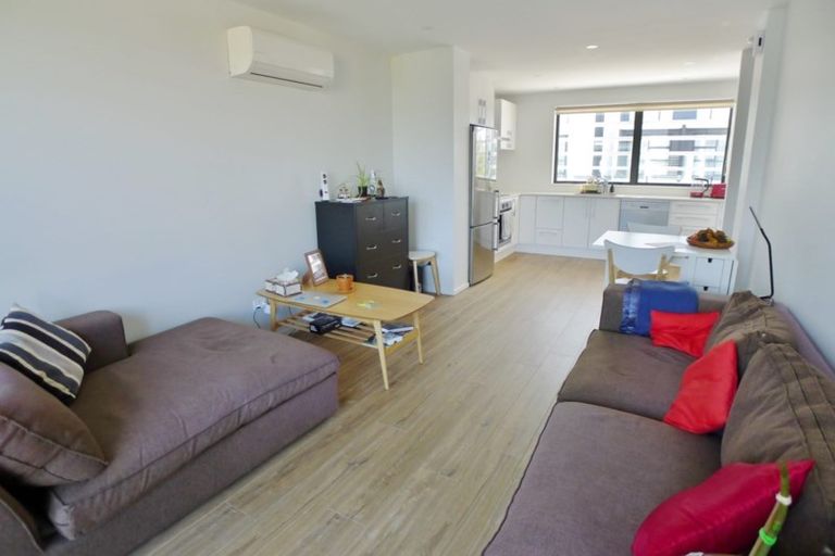 Photo of property in 19 Glenae Lane, Hobsonville, Auckland, 0618