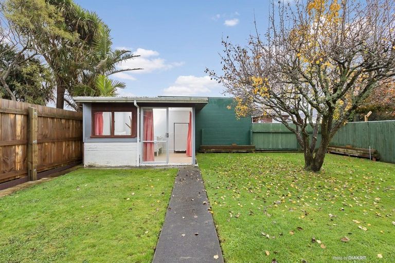 Photo of property in 25a Bauchop Road, Waterloo, Lower Hutt, 5011