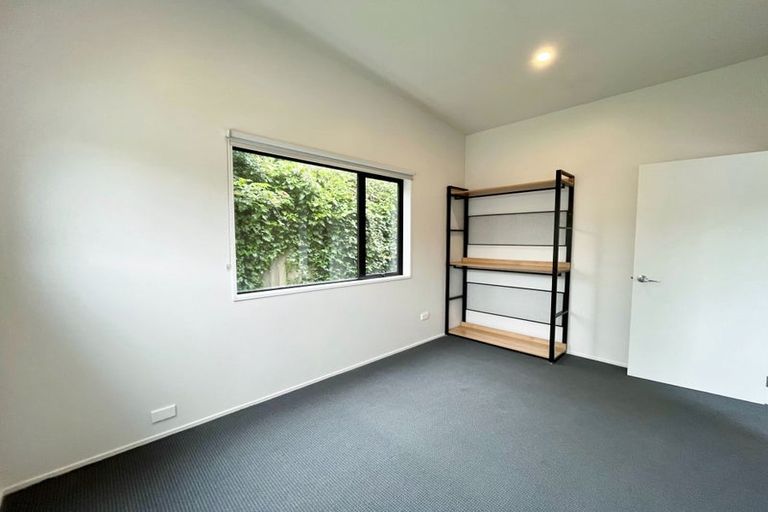 Photo of property in 17 Mclellan Place, Ilam, Christchurch, 8041