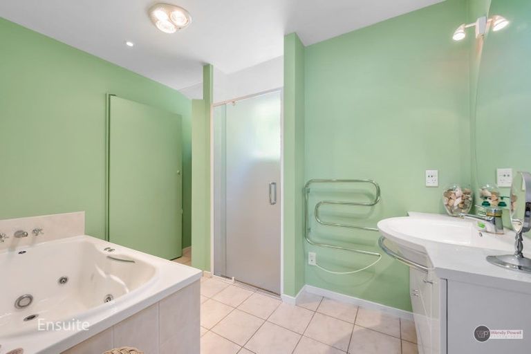 Photo of property in 71 Tilbury Street, Fairfield, Lower Hutt, 5011