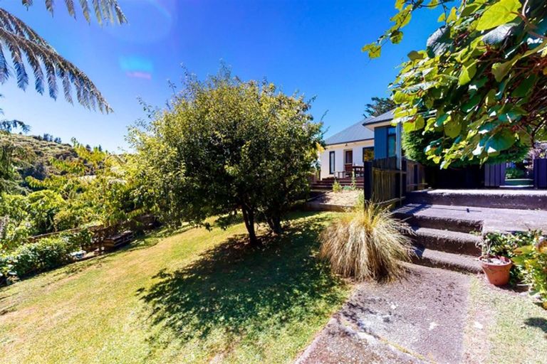 Photo of property in 5 Lillian Street, Belmont, Lower Hutt, 5010