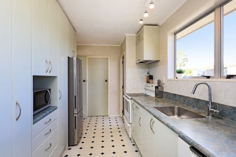 Photo of property in 39 Westminster Avenue, Tamatea, Napier, 4112