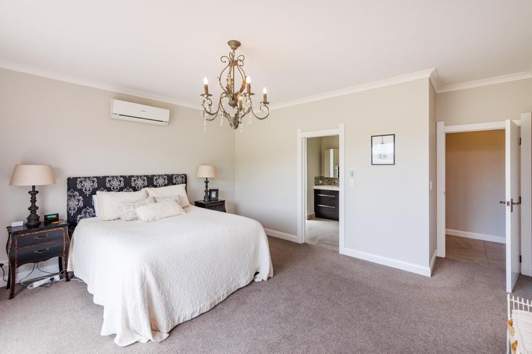 Photo of property in 167 Oroua Road, Kairanga, Palmerston North, 4475