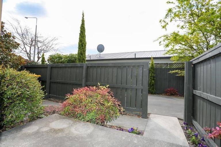 Photo of property in 1/390 Barbadoes Street, Christchurch Central, Christchurch, 8013