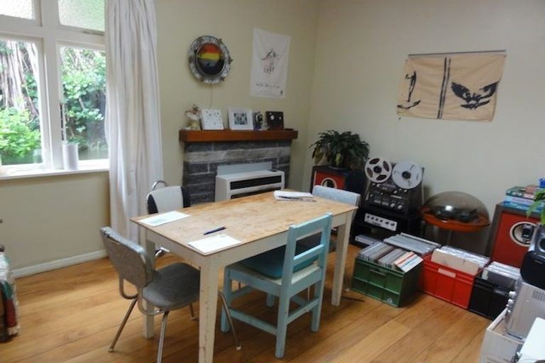 Photo of property in 18 Asquith Terrace, Brooklyn, Wellington, 6021