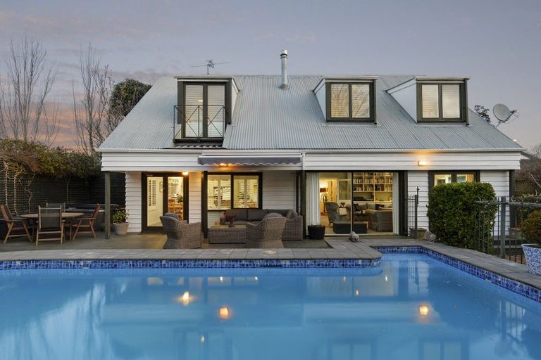 Photo of property in 63 Glandovey Road, Fendalton, Christchurch, 8052