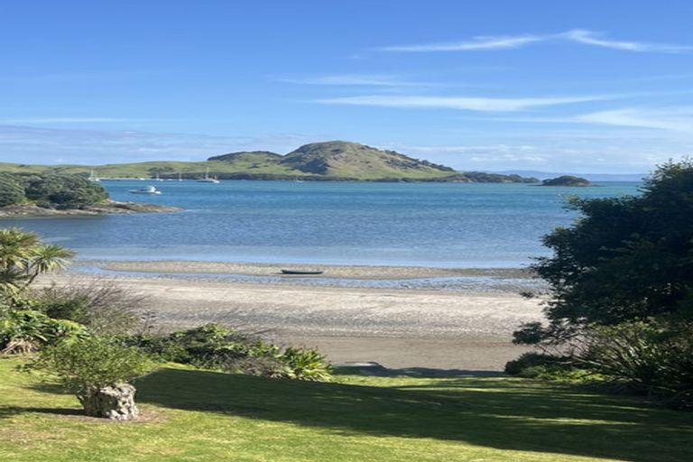 Photo of property in 2418 Whangarei Heads Road, Whangarei Heads, 0174