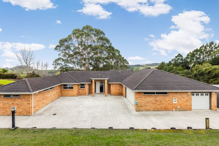 Photo of property in 158 Judge Richardson Drive, Opaheke, Papakura, 2584