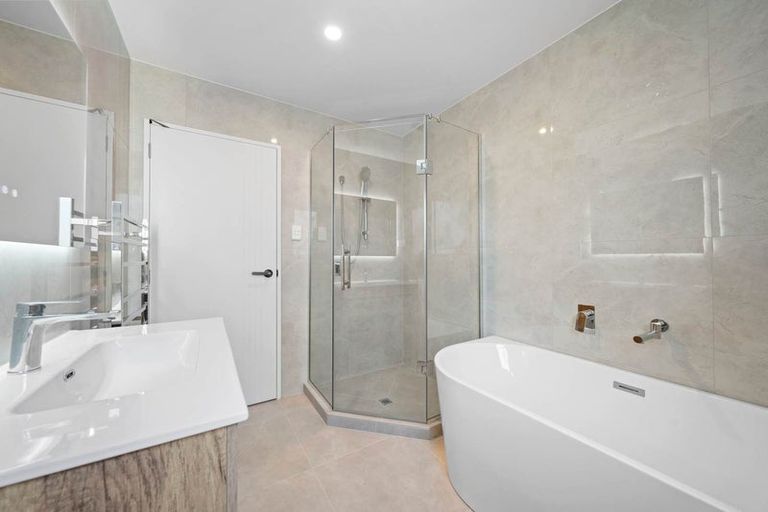 Photo of property in 183 Henwood Road, Westgate, Auckland, 0814