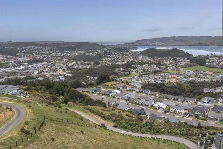 Photo of property in 31 Pacific View, Whitby, Porirua, 5024
