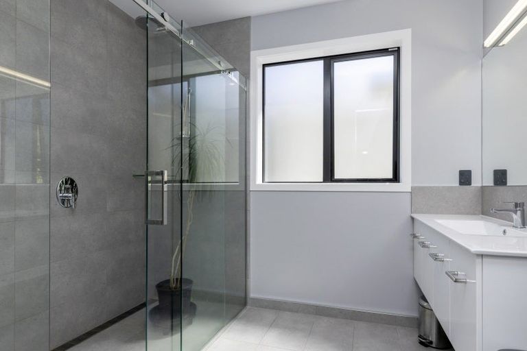 Photo of property in 28 Te Moenga Park, Acacia Bay, Taupo, 3330