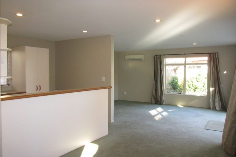 Photo of property in 2/35 Parade Court, Addington, Christchurch, 8024