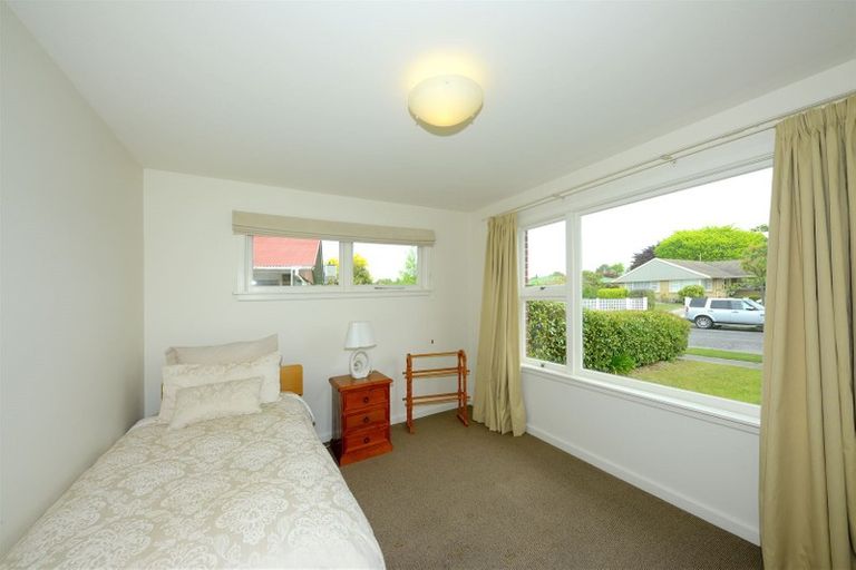 Photo of property in 12 Longmuir Street, Ilam, Christchurch, 8041