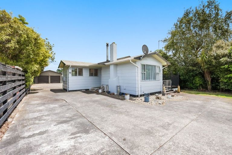 Photo of property in 41 Kimberley Grove, Westbrook, Palmerston North, 4412