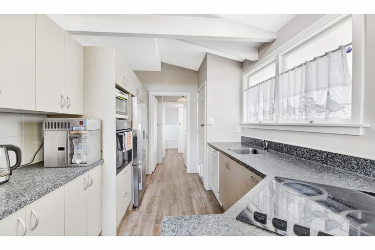 Photo of property in 45 Woolley Street, Avondale, Christchurch, 8061