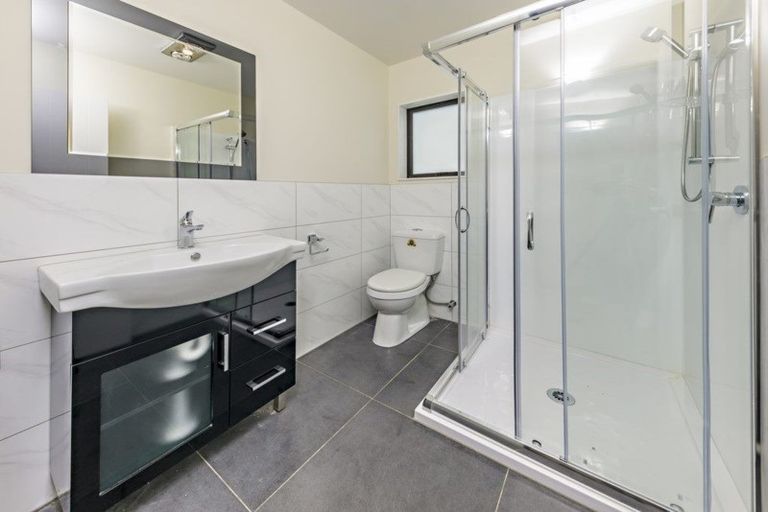 Photo of property in 42d Landon Avenue, Mangere East, Auckland, 2024