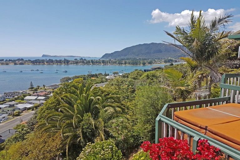 Photo of property in 25 Ridge Road, Tairua, 3508