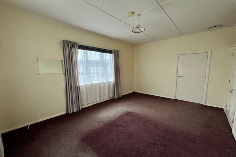 Photo of property in 12 Rumgay Street, Fairfield, Lower Hutt, 5011