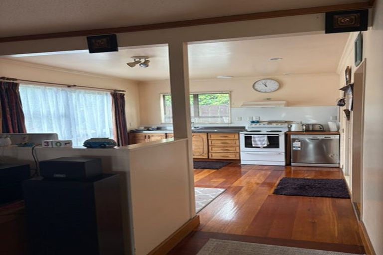 Photo of property in 26 Whanake Street, Titahi Bay, Porirua, 5022