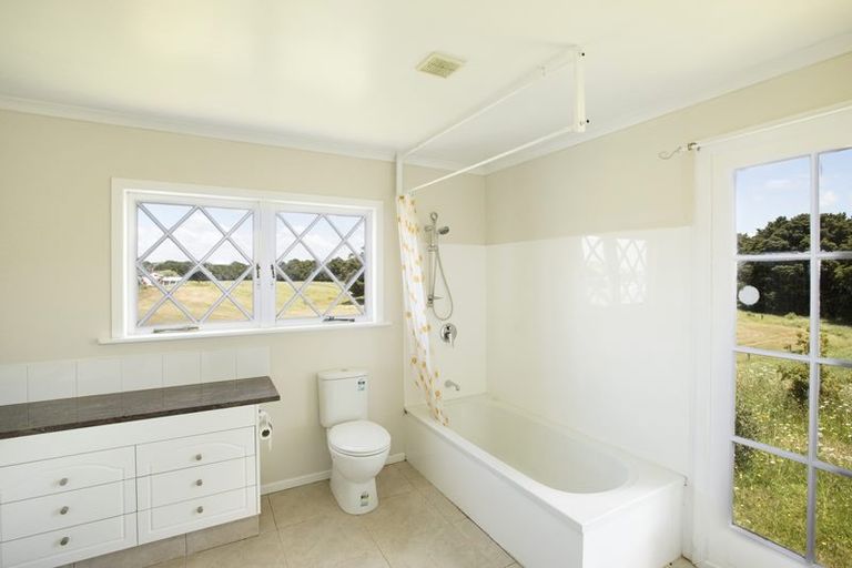 Photo of property in 750 Kaiwaka-mangawhai Road, Hakaru, Wellsford, 0975