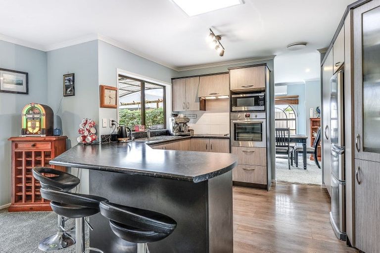 Photo of property in 10 Wakefield Place, Rototuna North, Hamilton, 3210