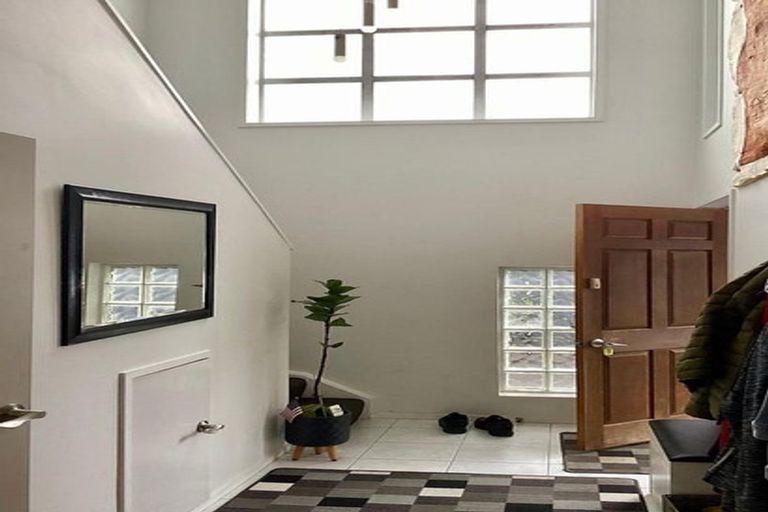 Photo of property in 6 Channel View Road, Campbells Bay, Auckland, 0630