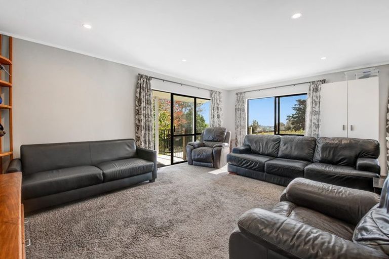 Photo of property in 207 Mangakura Road, Helensville, 0875