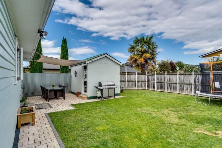 Photo of property in 12 Chester Street, Taradale, Napier, 4112