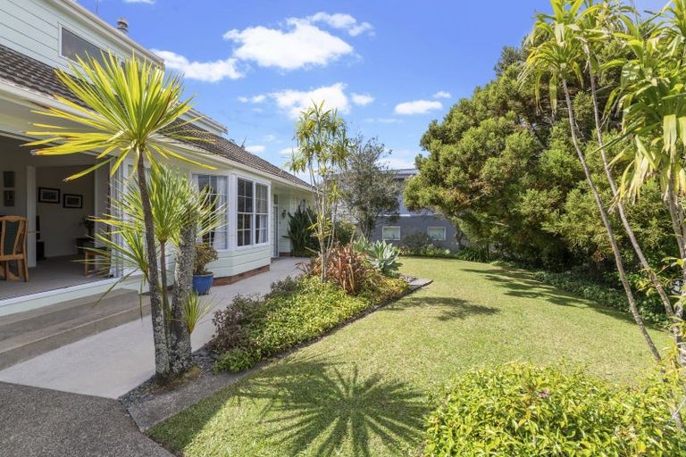 Photo of property in 69 Hastings Road, Mairangi Bay, Auckland, 0630