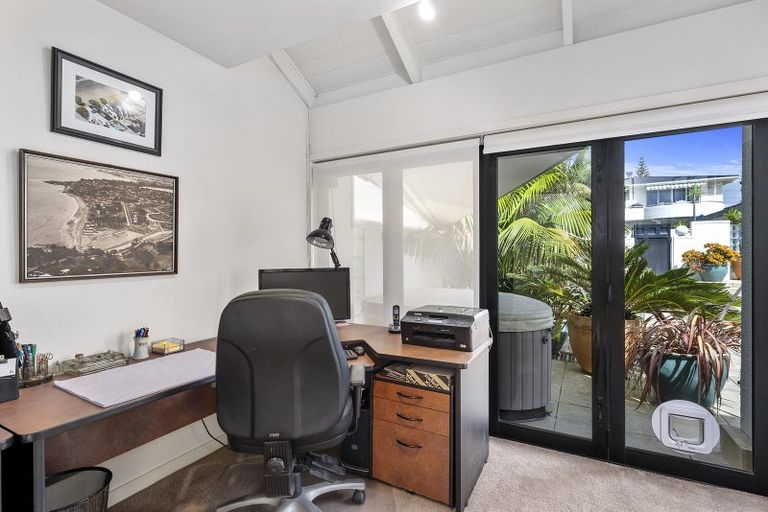 Photo of property in 2/15 Craig Road, Milford, Auckland, 0620