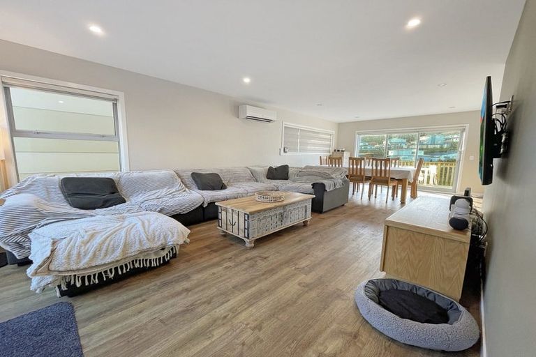 Photo of property in 20 Rochdale Drive, Churton Park, Wellington, 6037