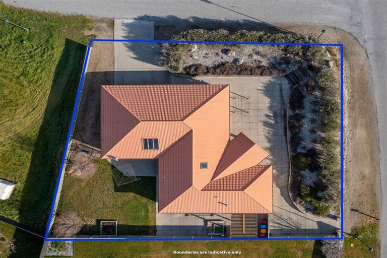 Photo of property in 56 Missy Crescent, Mount Pisa, Cromwell, 9383