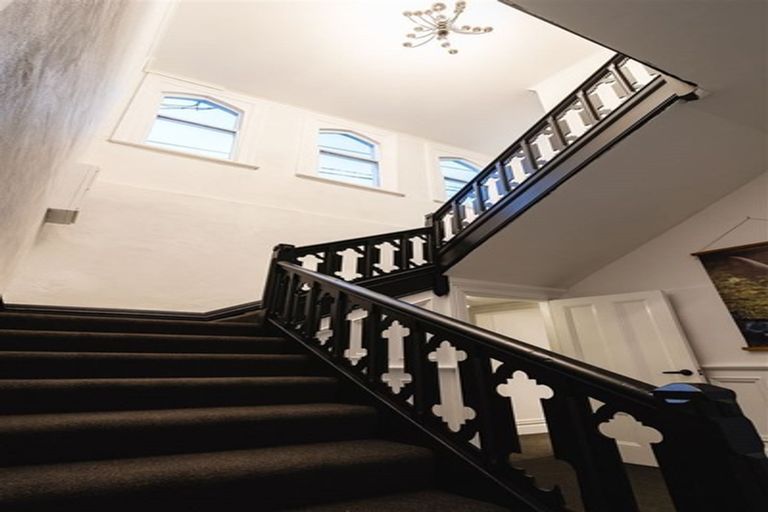 Photo of property in 50 Manor Place, Dunedin Central, Dunedin, 9016