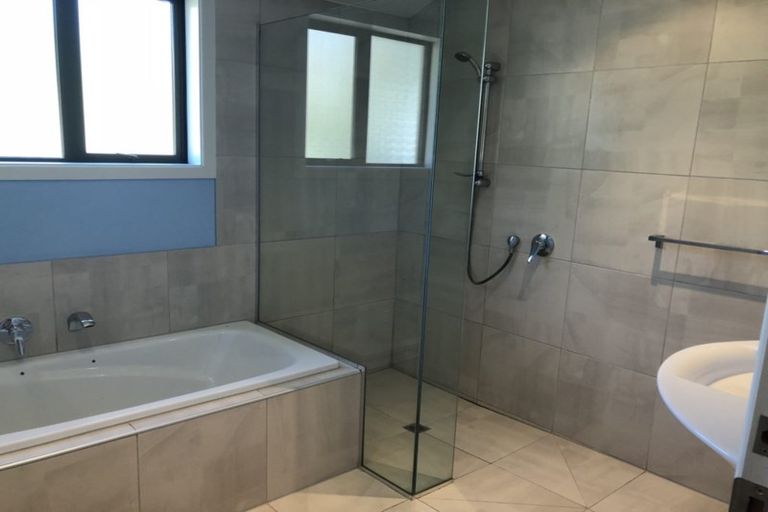 Photo of property in 28 Quill Street, Lake Hayes, Queenstown, 9304