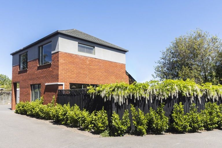 Photo of property in 3/15 Coles Place, St Albans, Christchurch, 8014