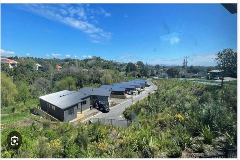 Photo of property in 12 Wrybill Way, Welcome Bay, Tauranga, 3112