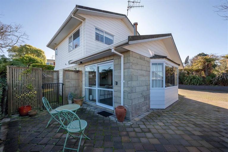 Photo of property in 168a Kawaha Point Road, Kawaha Point, Rotorua, 3010