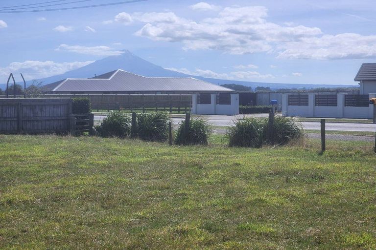 Photo of property in 297 Glover Road, Hawera, 4675