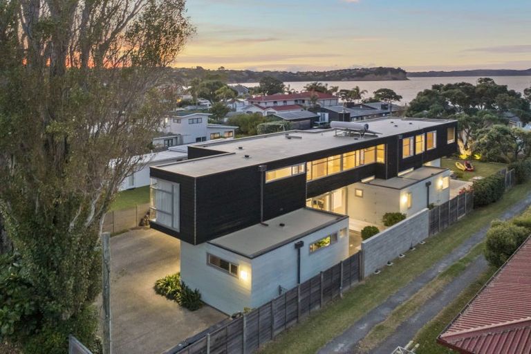 Photo of property in 37 Laurence Street, Manly, Whangaparaoa, 0930